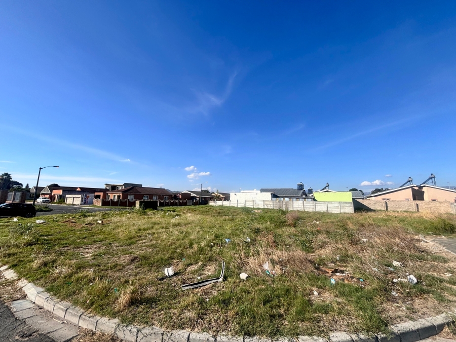 0 Bedroom Property for Sale in Silwood Heights Western Cape